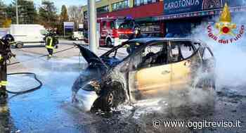 Auto a fuoco lungo la Pordenone-Oderzo: scatta l'allarme - oggitreviso.it