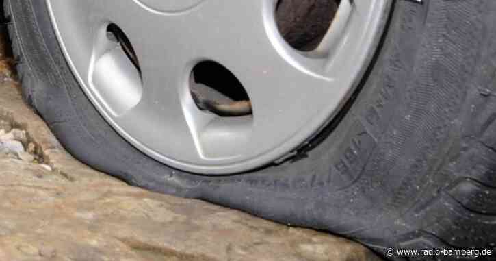 Mehr als 1500 Autoreifen zerstochen