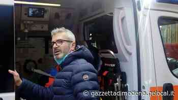 Carpi. Aggredisce e picchia il tabaccaio per un pacchetto di sigarette Ragazzino inseguito e bloccato - La Gazzetta di Modena