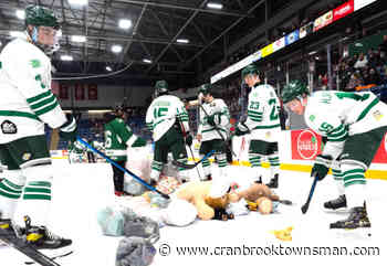 Bucks get two wins over Trail, hold first Teddy Bear Toss - Cranbrook Townsman