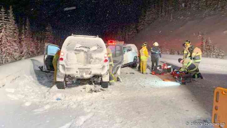 7 injured in crash on Hwy. 93S in southern Alberta, RCMP seek witnesses