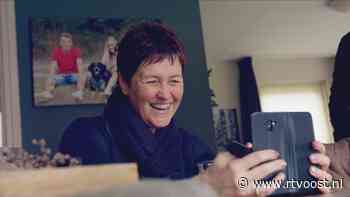 Gef Den'n Boom: zwaar jaar voor Rita, dus zij krijgt boom van Gladjakkers - RTV Oost