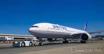 US airlines delay, cancel flights as omicron spikes     - CNET