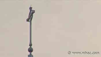 COVID doesn't stop Christmas Masses