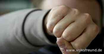 Blaulicht : Obdachlose streiten und greifen Polizisten in Daun an - Trierischer Volksfreund