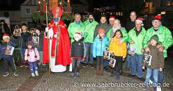 Wirtschaftsverband Wadern schickt Nikolaus auf Rundreise durch Stadtteile - Saarbrücker Zeitung