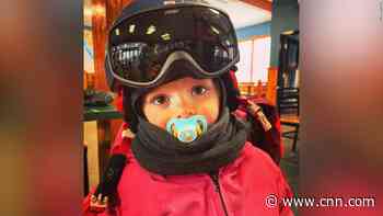 A climbing lizard, a skiing toddler and more. 8 incredible video moments from 2021