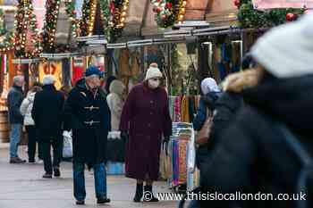 Christmas footfall in central London drops rapidly amid Omicron fears
