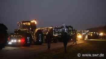 Spendenaktion im Kreis Neu-Ulm: Landwirte fahren mit geschmückten Traktoren - SWR