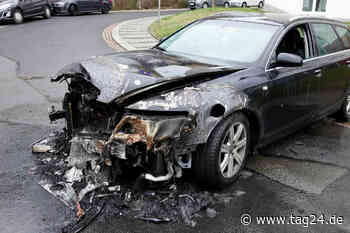 Feuerwehreinsatz in Chemnitz: Audi gerät in Brand - TAG24