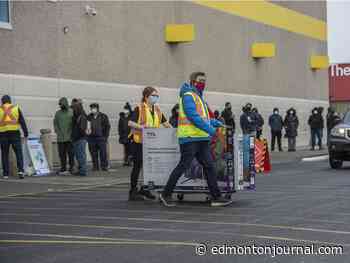 'It's hard to predict': Edmonton retailers preparing for Boxing Day shoppers