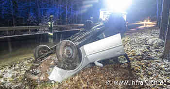 Auto überschlägt sich auf glatter Straße: Kein Netz für Notruf nach Unfall im Landkreis Bamberg