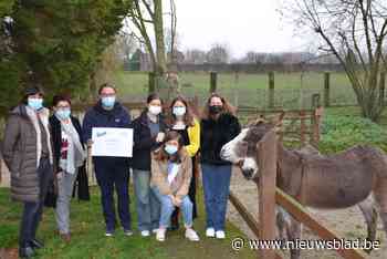 Internaat Stella Matutina schenkt 500 euro aan De Kleppe - Het Nieuwsblad