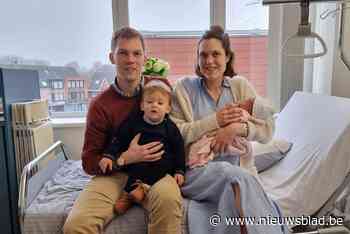 Léon krijgt er op Kerstmis een zusje bij