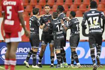 Standard blijft in hetzelfde bedje ziek na nieuwe nederlaag: Zulte Waregem pakt de drie punten mee uit Luik en boekt zo 6 op 6