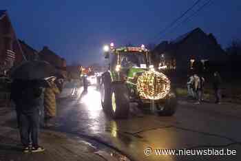 Verlichte tractoren rijden in grote optocht doorheen Bilzen: “Licht brengen in donkere tijden”