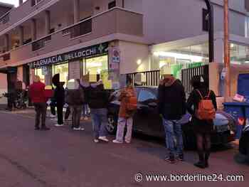 Bari, è corsa al tampone per il cenone della Vigilia con i parenti: lunghe code in farmacia - Borderline24.com