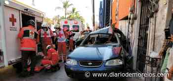 Hospitalizan a 2 tras choque en Cuernavaca - Diario de Morelos