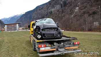 Perde il controllo del veicolo, si ribalta e finisce nel prato - Corriere del Ticino