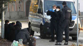 Illegale Grenzübertritte in Brandenburg: Wie sich die Stadt Guben der Flüchtlingskrise stellt - Lausitzer Rundschau