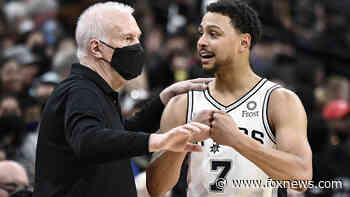 Spurs set season high, blitz short-handed Pistons, 144-109