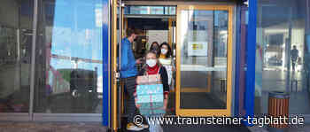 Traunstein: 127 Überraschungen: Schüler des AKG verteilten Geschenke - Traunsteiner Tagblatt