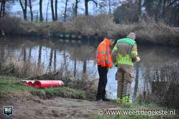 Magneetvissers halen gascilinders uit kanaal bij Grathem - Weertdegekste.nl