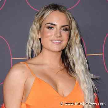 JoJo announces engagement