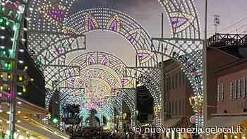 Caorle Wonderland con Babbo Natale per 50 mila persone Rafforzati i controlli - la Nuova di Venezia