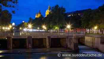 Keine Knaller-Meldung: Silvester in Städten wird ruhig - Süddeutsche Zeitung