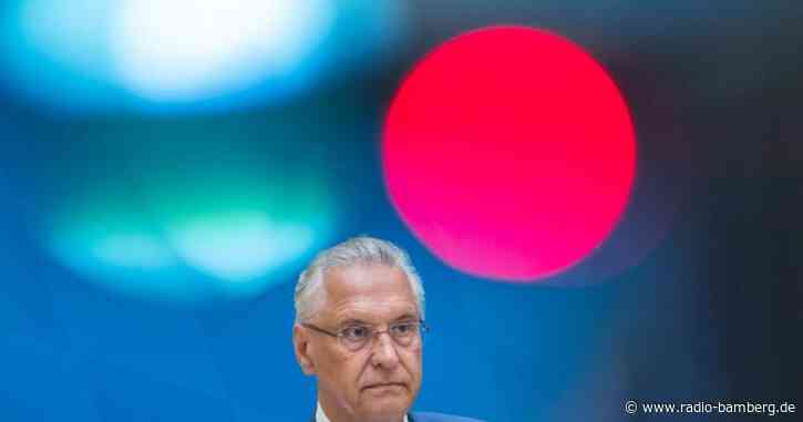 Herrmann: Durch Corona-Proteste wächst Anschlagsgefahr