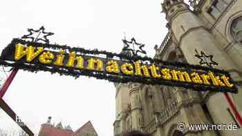 Schluss mit Glühwein: Weihnachtsmarkt-Abbau in Braunschweig - NDR.de