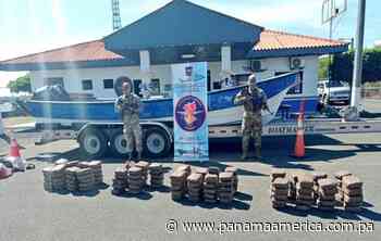 Dos colombianos tras las rejas en Los Santos por el tráfico de 145 paquetes de droga - Panamá América