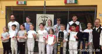 Neffe Euskirchen beerbt Onkel als Sieger beim Turnier der VT Zweibrücken - Fechten - Rheinpfalz.de