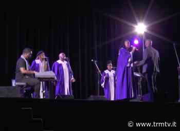 Matera: Gospel e Frida Bollani con l’Orchestra della Magna Grecia - TRM Radiotelevisione del Mezzogiorno