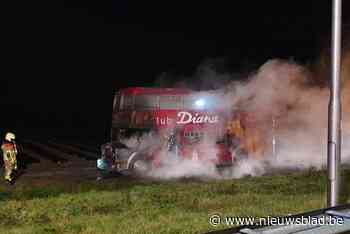 Brand beschadigt iconische wielerbus van Club Diana