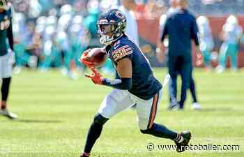 Who Should I Start? Fantasy Football Week 16 Lineup Decisions - AJ Dillon, Chuba Hubbard, Darnell Mooney, Russell Gage, Foster Moreau - RotoBaller