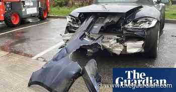 Policeman ‘shocked’ by state of car driven with rear end hanging off