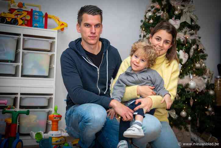 Victor (3) zet straks zijn eerste stapjes dankzij hartverwarmende steunactie: “Nu kan hij  twee jaar therapie volgen met robot”