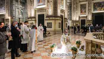Mantova, il Natale del vescovo Marco: non perdiamo la nostra identità cristiana - La Gazzetta di Mantova