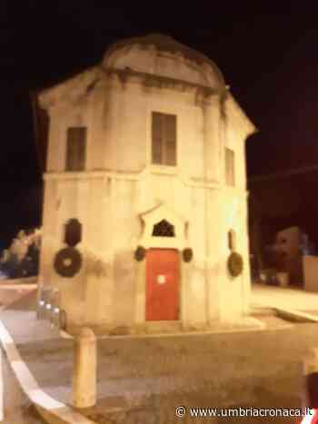 Foligno, rubato l'albero di Natale alla chiesetta di San Paolo - Il quotidiano che racconta l'Umbria - Umbria Cronaca