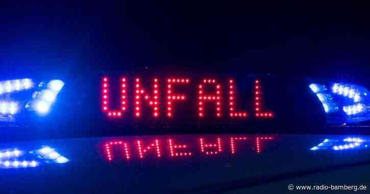 Riskantes Wendemanöver führt zu Unfall – Verursacher flüchtet