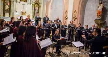 El Coro Municipal celebra 50 años de actividad artística - La Voz del Interior