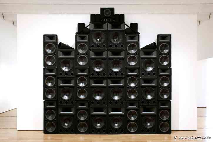 Beyond Painting: Performances, Sculptures, and Rituals in 2021 that Engaged all the Senses