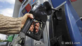 Gas prices could reach $4 a gallon by by Memorial Day 2022, GasBuddy predicts