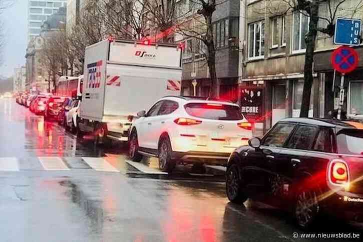 Opnieuw massa’s Nederlanders in onze winkelstraten: “Contraproductief en onverstandig”