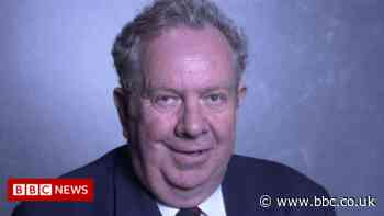 Peter Pike: Former Labour MP for Burnley dies aged 84