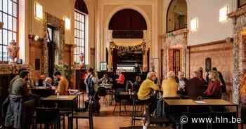 Op café in de Opera van Antwerpen, een primeur: “Na de laatste voorstelling leek de foyer net een koffietafel” - Het Laatste Nieuws
