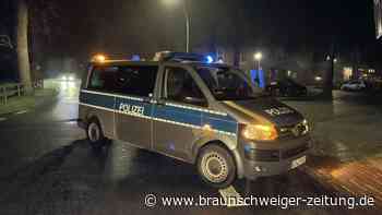 Zwei Tote in Wohnhaus - Frau durch Schuss verletzt?