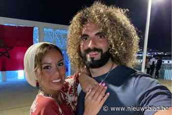 Adil El Arbi stapt in het huwelijksbootje in Hoboken, De Wever geeft toespraak - Het Nieuwsblad